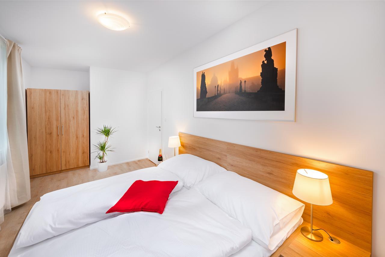 Citywest Apartments Prag Exterior foto