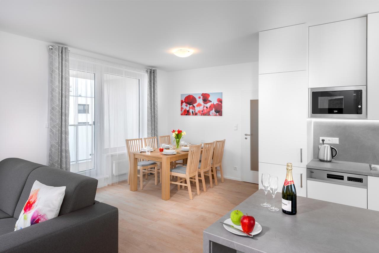 Citywest Apartments Prag Exterior foto