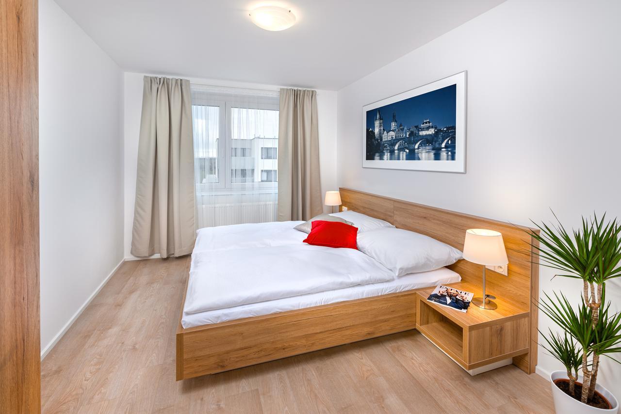 Citywest Apartments Prag Exterior foto